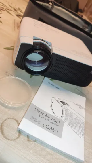 Mini Proyector Apeman LC350