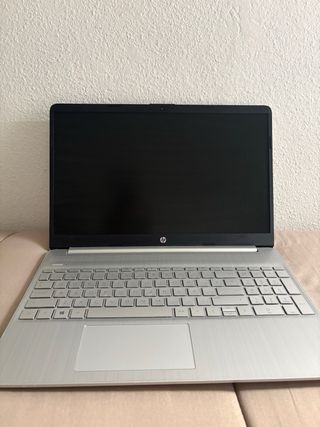Ordenador HP Plata y Negro