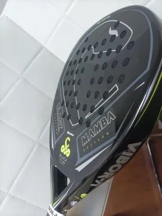 Pala de pádel Vibor-A Black Mamba