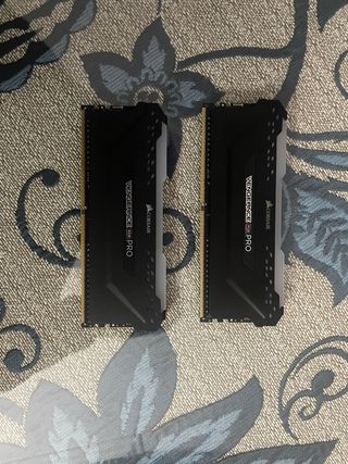 Corsair Vengeance RGB Pro DDR4 2x8GB