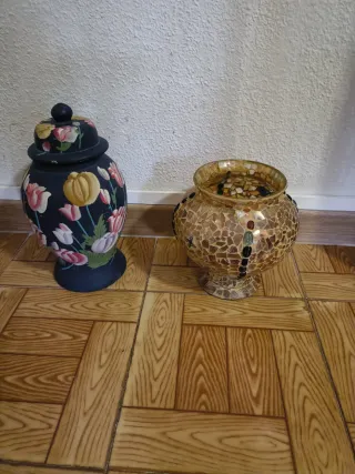 Jarrón de cerámica y cristal decorado