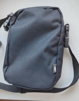 Bandolera Nike Negra Logo Blanco Streetwear