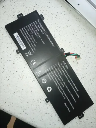 Despiece Portátil Medion Akoya E4251