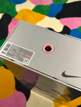 Nike Lebron XX Pink Diamond