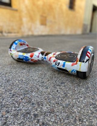Hoverboard con diseño graffiti