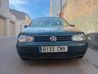 Volkswagen Golf 2003