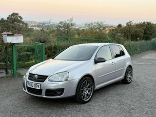 Coche Golf V