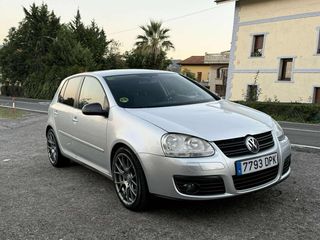 Coche Golf V