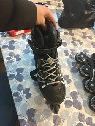 Patines en línea negros