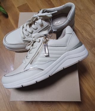 Zapatillas Jana nuevas