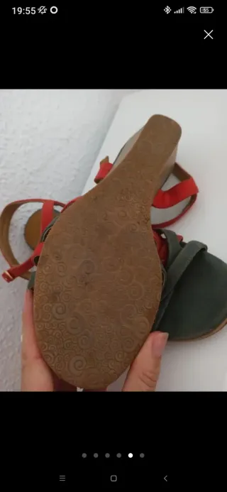 Sandalias ETIEM verde oliva y rojo