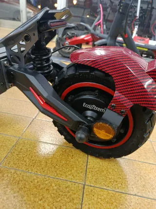 Patín Eléctrico Ecoxtream Tank M41