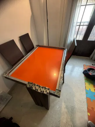 Mesa de comedor y 6 sillas