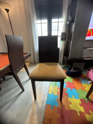 Mesa de comedor y 6 sillas