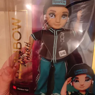 Muñeca Rainbow High Junior High