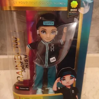 Muñeca Rainbow High Junior High