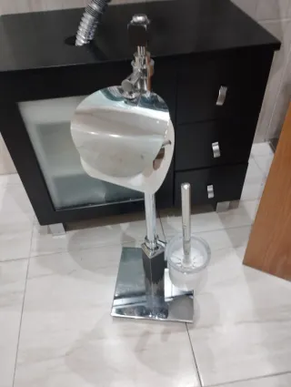Lavabo con mueble y espejo