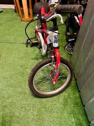 Bicicleta infantil roja bh