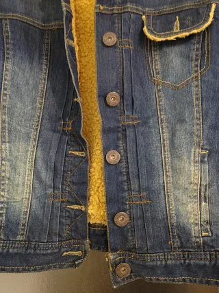 Chaqueta vaquera Bershka con borreguillo Talla M