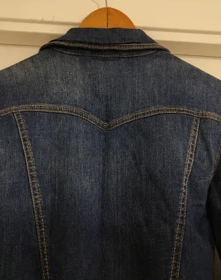 Chaqueta vaquera Bershka con borreguillo Talla M