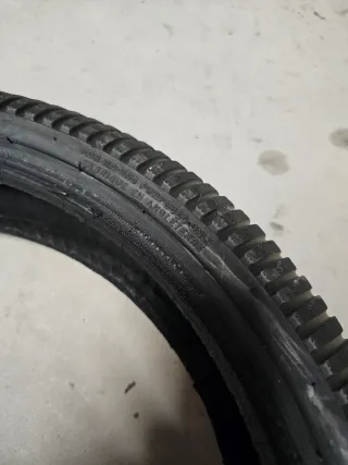 Neumático Dunlop radial lluvia delantero