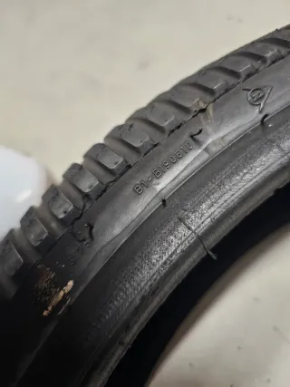 Neumático Dunlop radial lluvia delantero