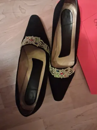 Zapatos Charles Jourdan Ante Negros Joyas