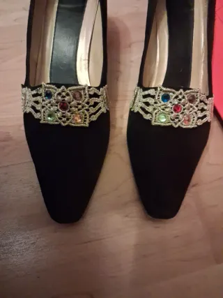 Zapatos Charles Jourdan Ante Negros Joyas