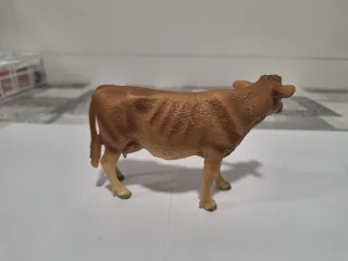 Figura vaca miniatura para belén