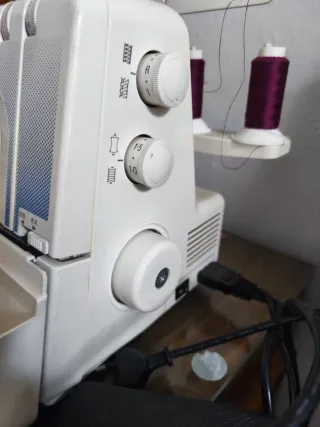 Remalladora Alfa Overlock 8703