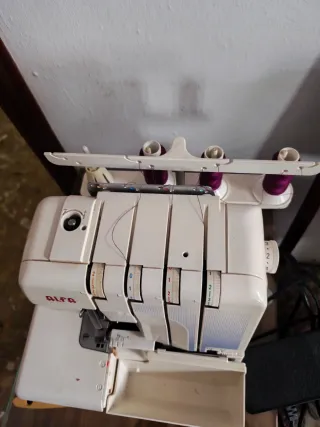 Remalladora Alfa Overlock 8703