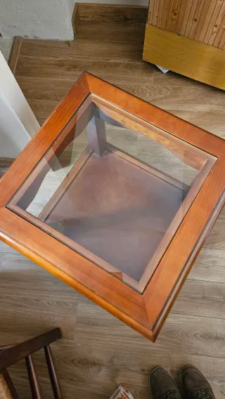 Mesa auxiliar madera y cristal