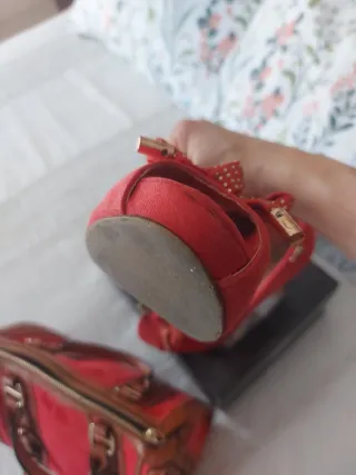 Zapato color Coral. T 38 de XTI + Bolso a juego