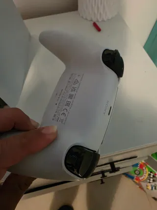 Consola PS5 Slim 825GB + 2 Mandos