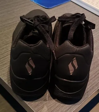 Zapatillas Skechers Uno Stand On Air Negras N° 39