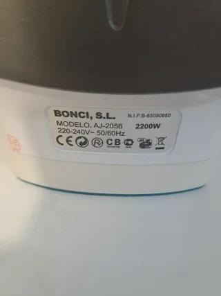 Plancha de vapor blanca y azul