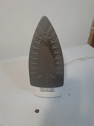 Plancha de vapor blanca y azul