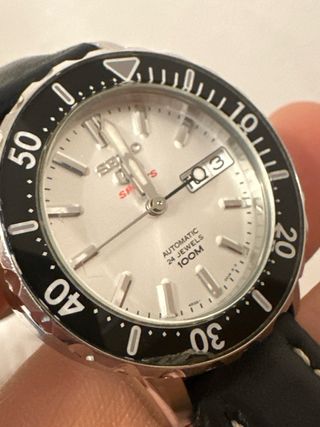 Reloj Seiko Sports Automático Plata