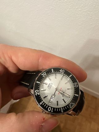 Reloj Seiko Sports Automático Plata