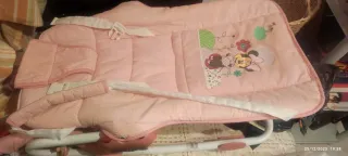 Mecedora bebé Minnie Mouse rosa