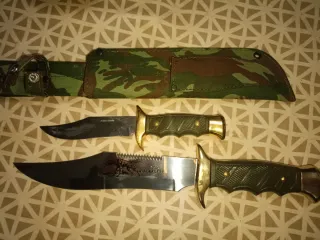 CAZA Set 2 Cuchillos de Caceroa con Funda