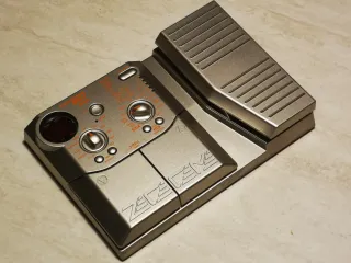 Zoom 607 Bass Pedale Effetti Basso Elettrico
