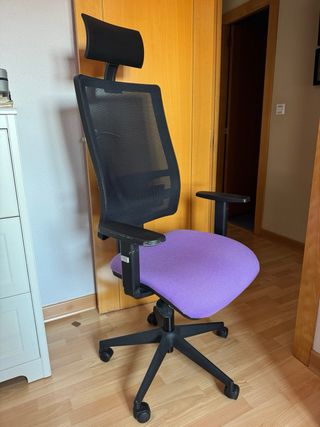 Silla ergonómica giratoria