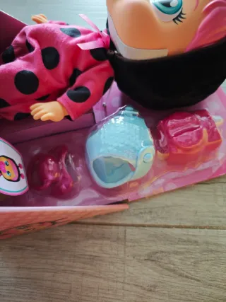 Bambola Cry Babies Loving Care