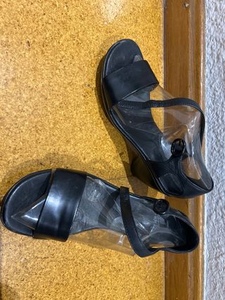 Sandalias tacón Camper negras talla 36