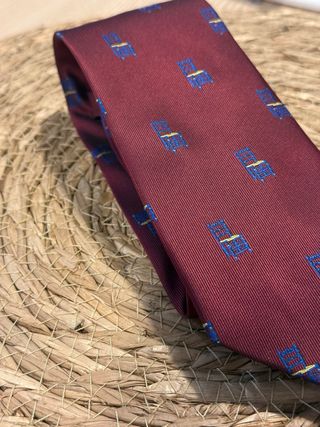 Corbata Nea Silla Burdeos
