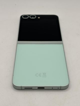 MOVIL SAMSUNG GALAXY Z FLIP 6 256GB 12GB RAM COLOR NEGRO Y VERDE