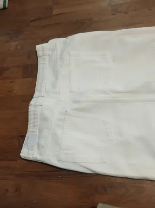 Falda vaquera larga blanca de Mango