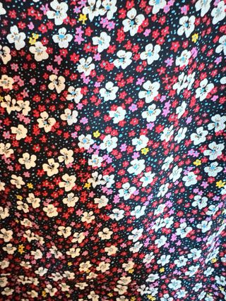 Vestido corto floral Zara