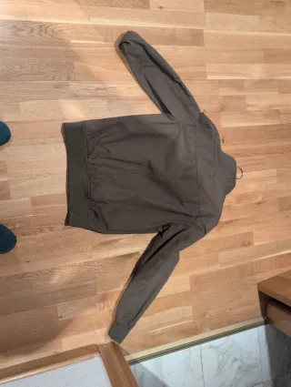 Cazadora verde militar